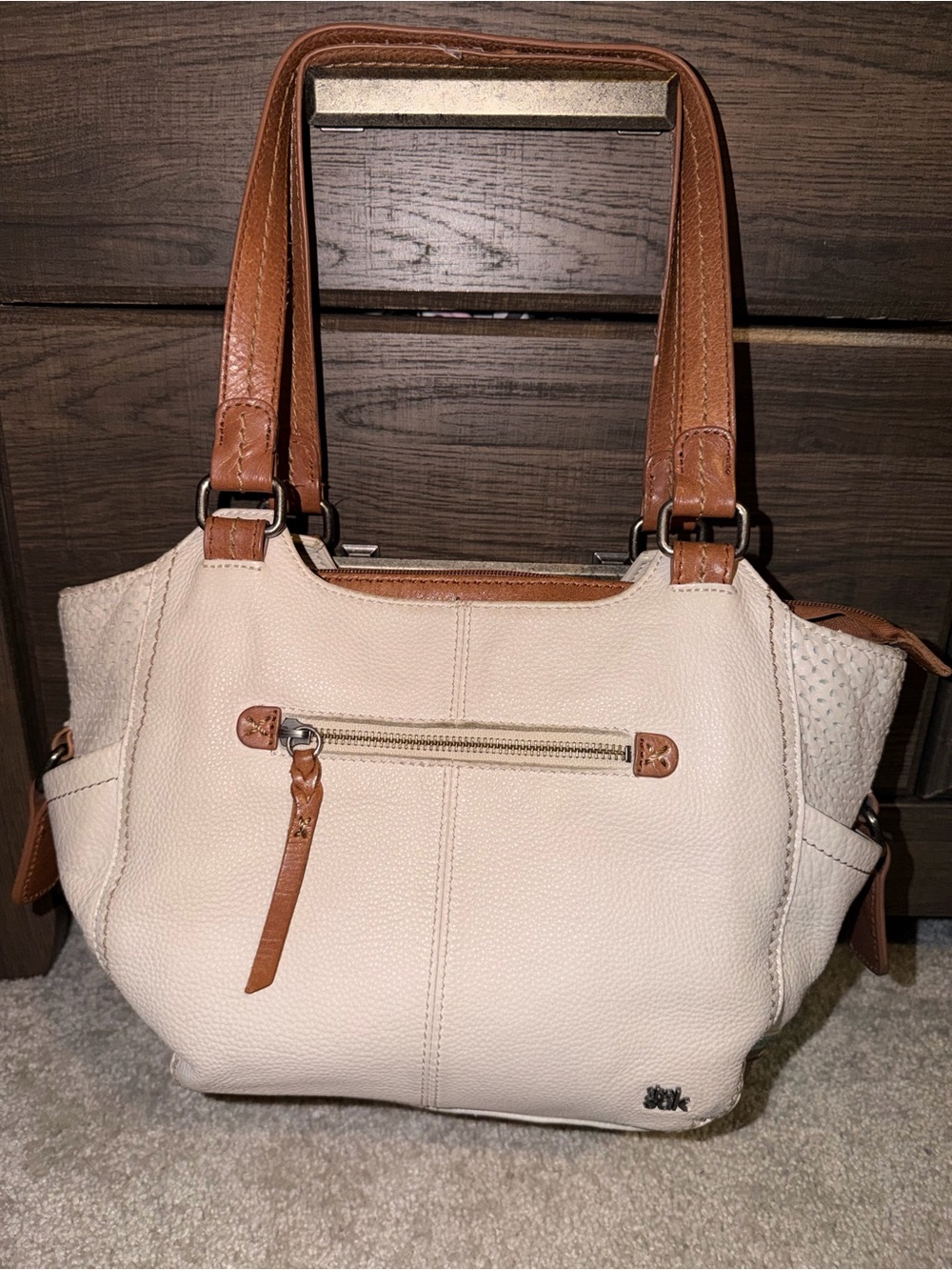 The Sak Cream and Tan Women’s Leather Tote Bag